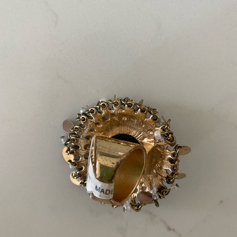 Ring - Picture 3 of 3